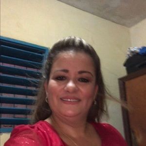 Meet your Posher, Yamile